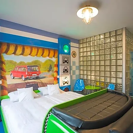 Retro Garage 3* Ostrava
