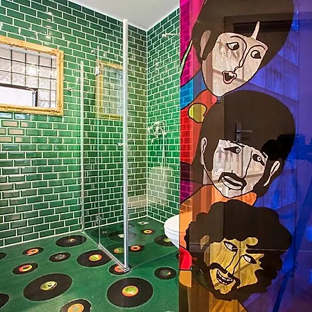 Retro Garage Hotel Ostrava