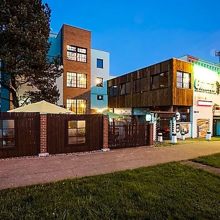Retro Garage